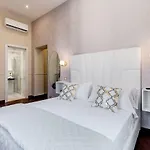 Trevi Private Suites By Premium Suites Collection