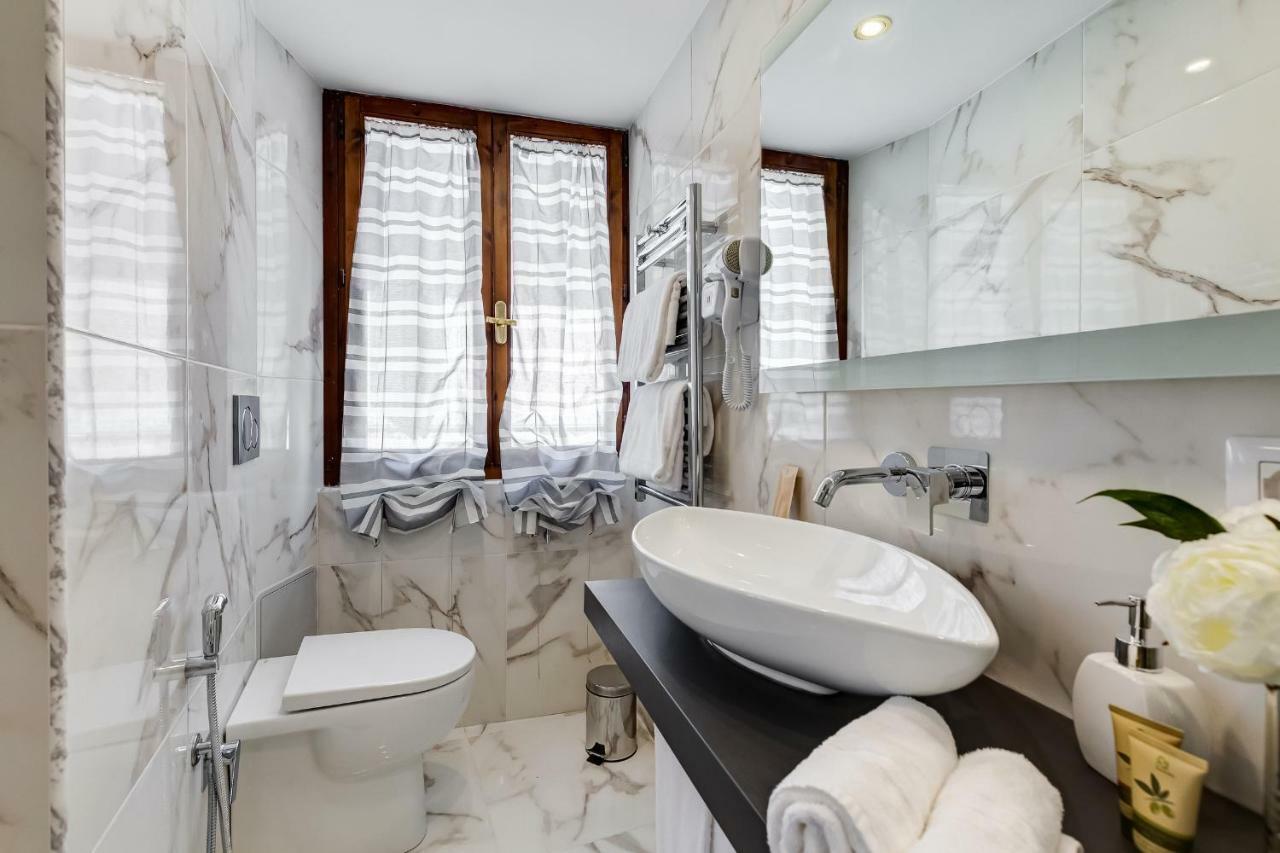 Trevi Private By Premium Collection Pensión